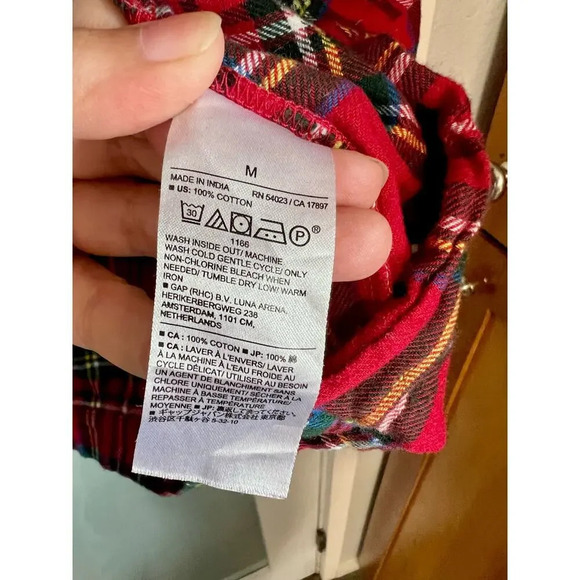 Banana Republic Women’s Sleepwear Plaid Flannel Long Sleeve Shirt Size Medium - Picture 7 of 8